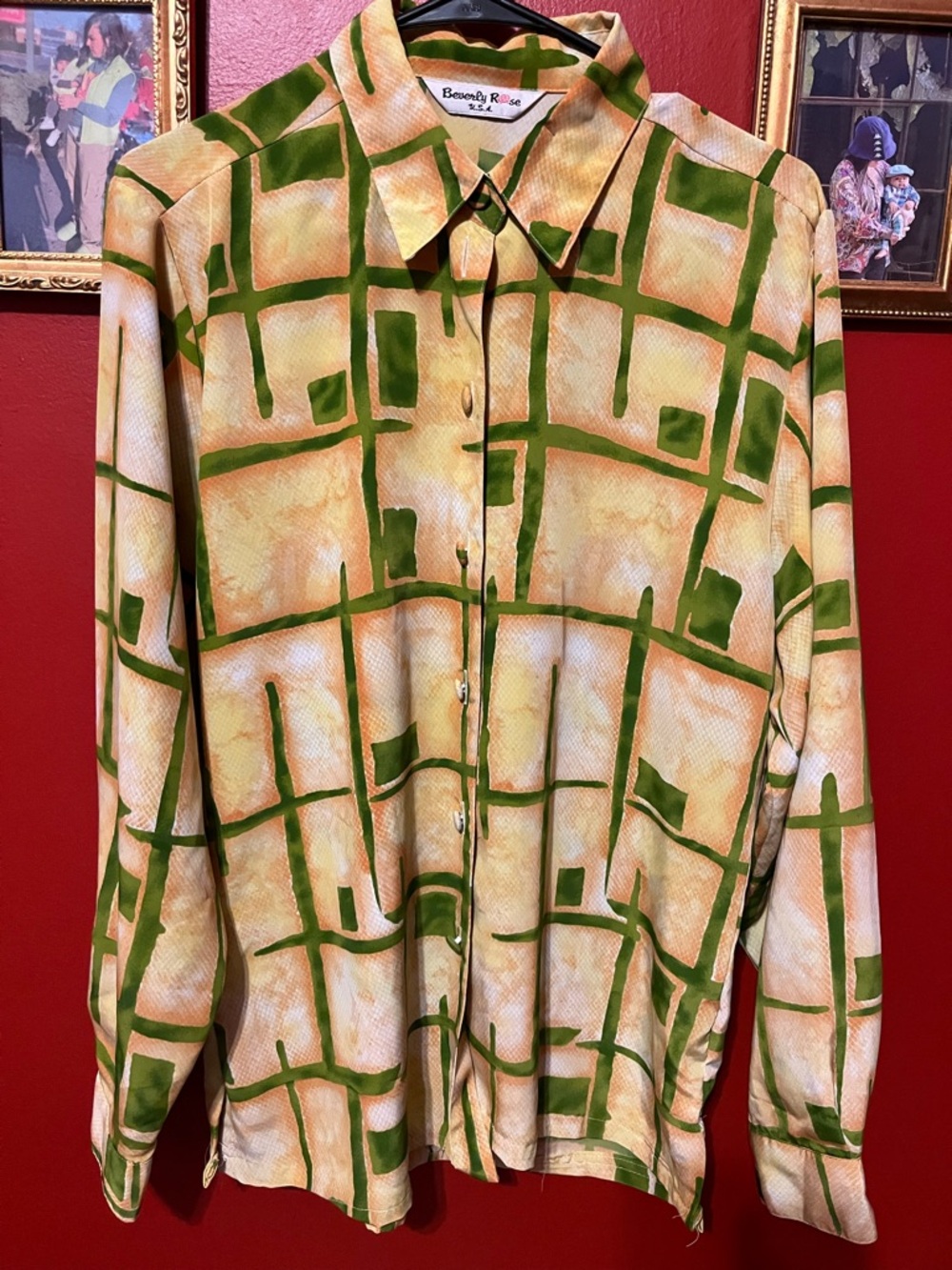 Men's Green & Cream Geometric Button-Up Shirt